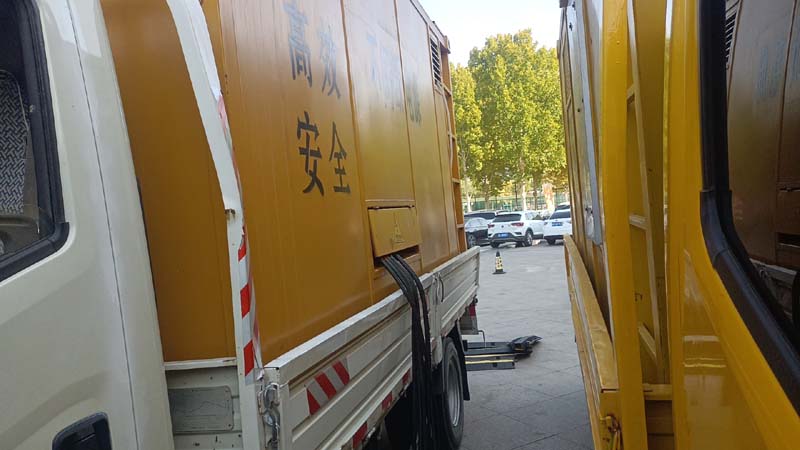 裕民如何判断柴油发电机组和UPS电源的切换时间是否符合要求？